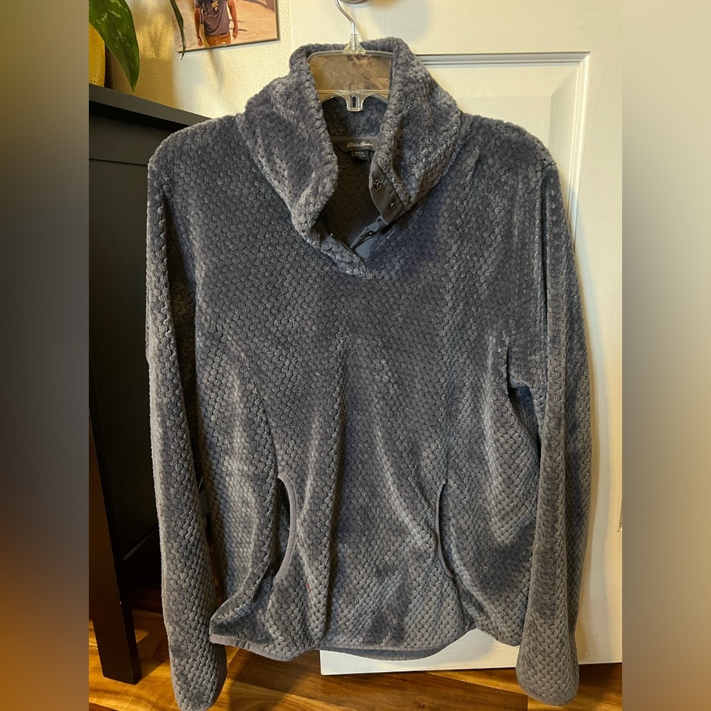 Women’s Eddie Bauer pullover